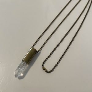 Crystal pendant necklace